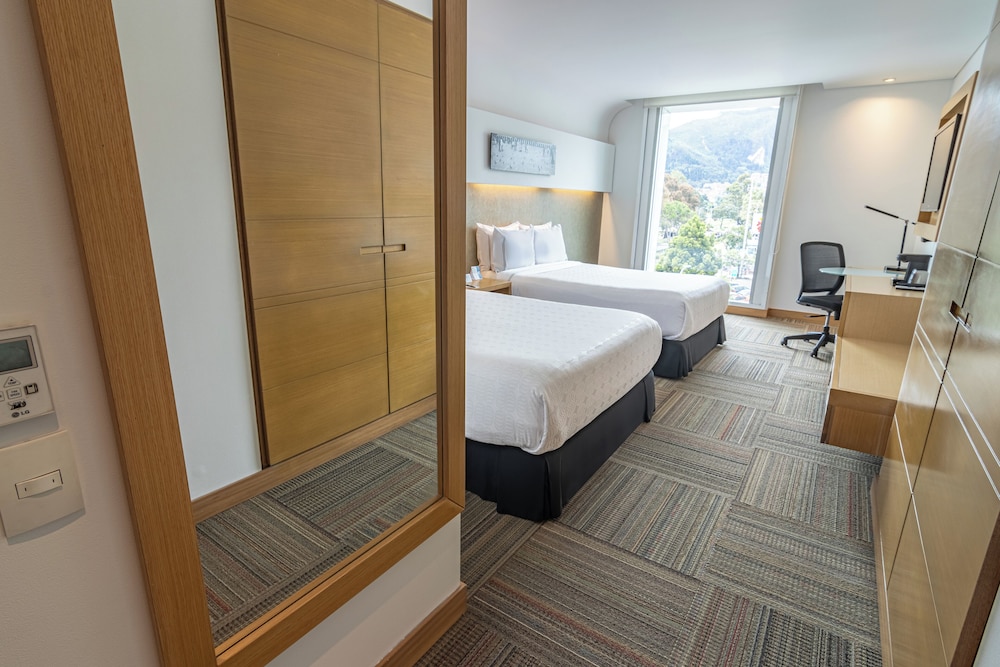 Twin Room, 2 Double Beds - Photo 5