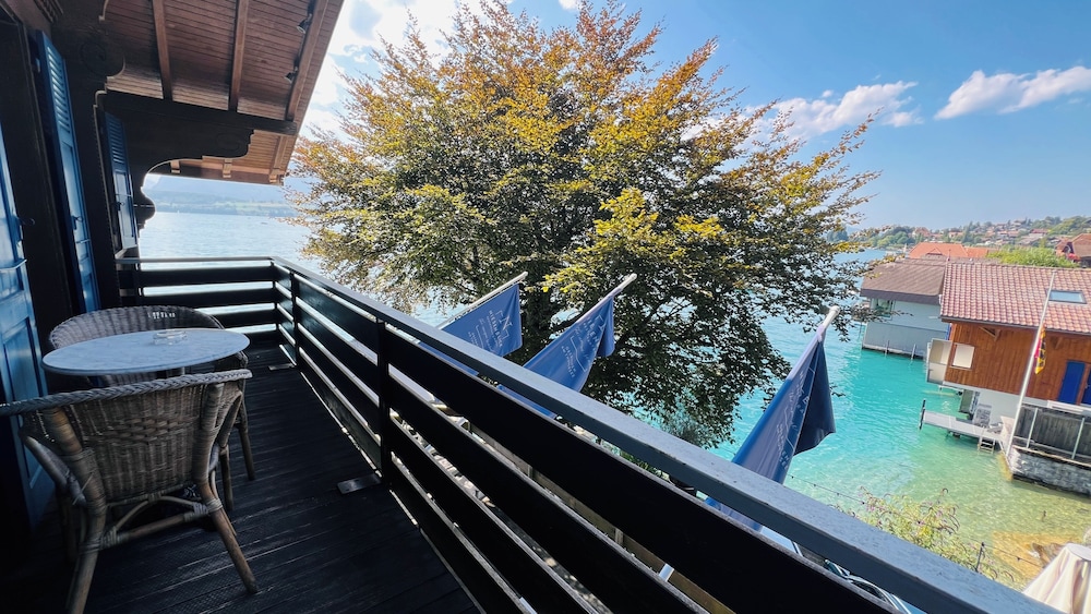 Doppelzimmer Deluxe - seitliche Seesicht, privater Balkon photo 3