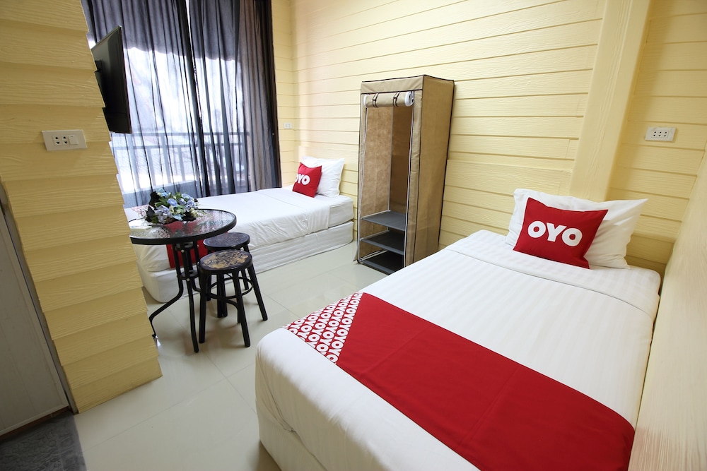 Standard Twin Room photo 2