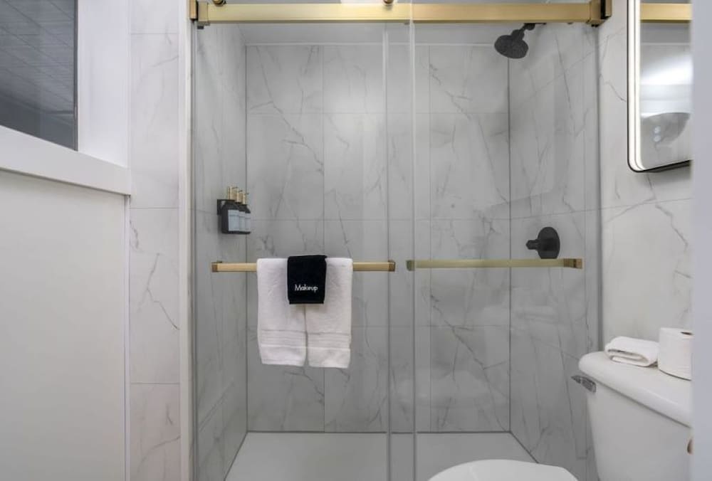 Luxury Double Room, 2 Queen Beds photo 2