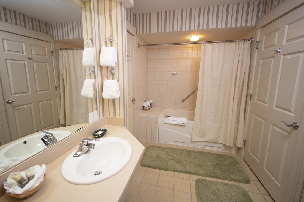 Solitude Village  One Bedroom Penthouse photo 2
