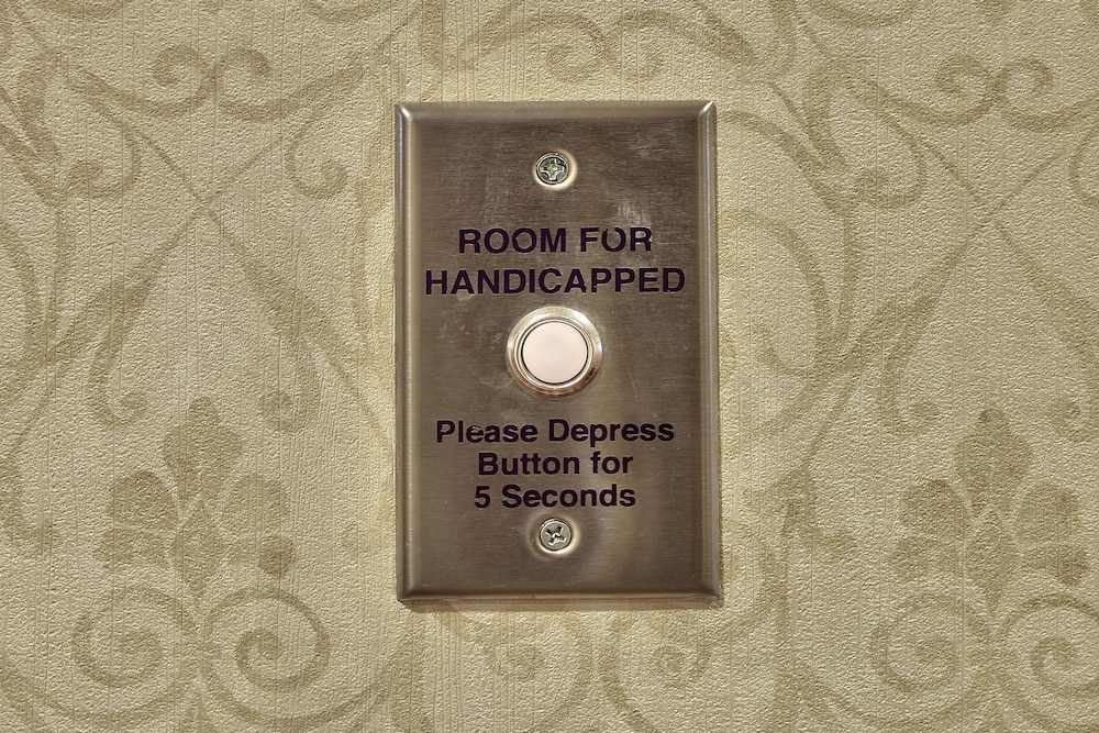 Suite, Accessible - Photo 3