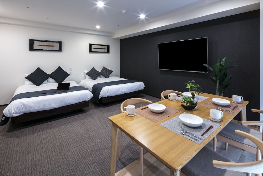 Executive Penthouse, 2 Bedrooms, Hot Tub, City View