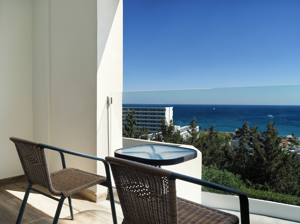 Room, Sea View (Country Style) - Photo 8