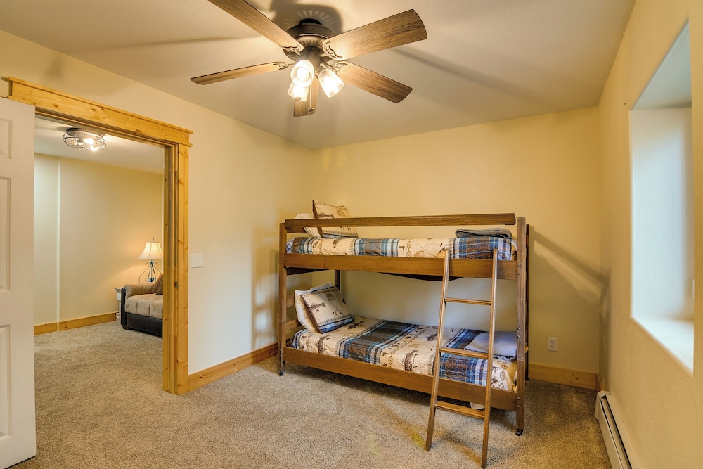 House (4 Bedrooms) photo 2