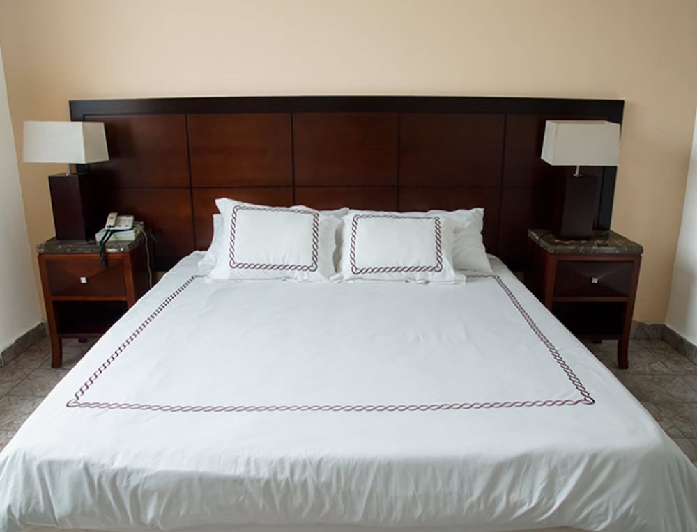 Twin Room - Photo 2