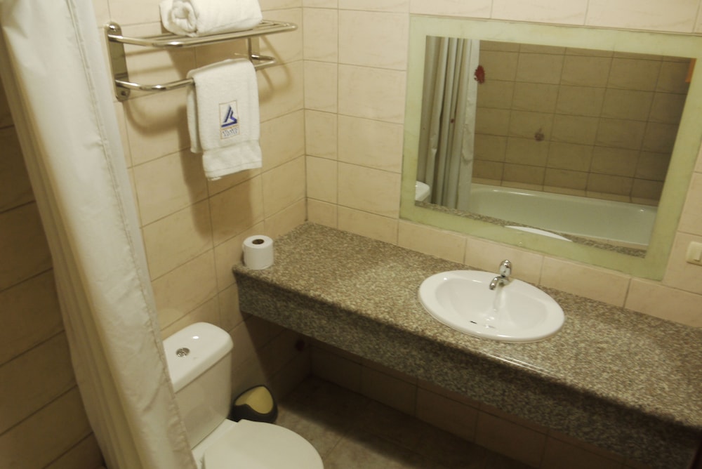 Basic Double Room photo 3