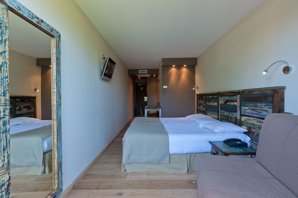 Superior Triple Room photo 3