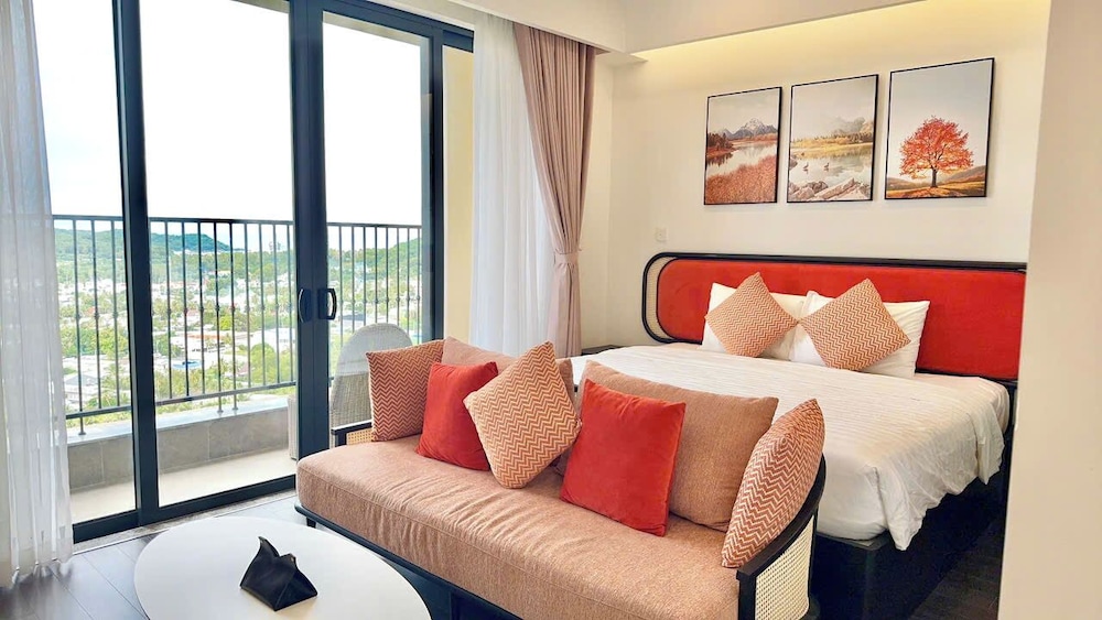 Studio Plus Balcony