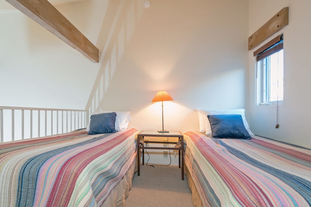 House (2 Bedrooms)