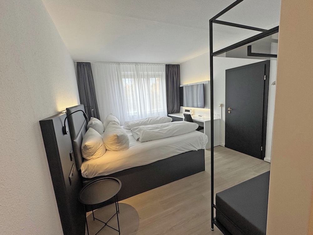 Standard Double Room photo 3