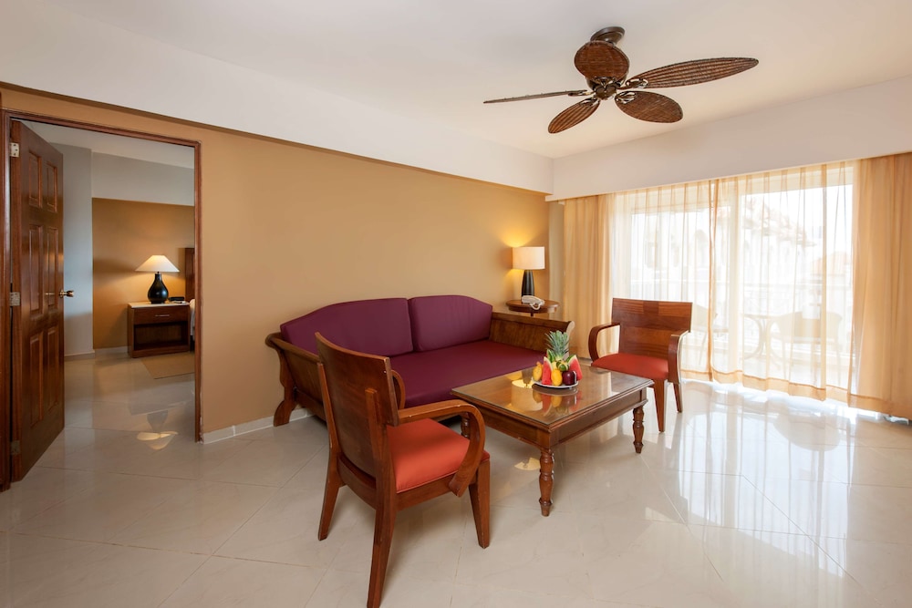 Premium Suite (Level)