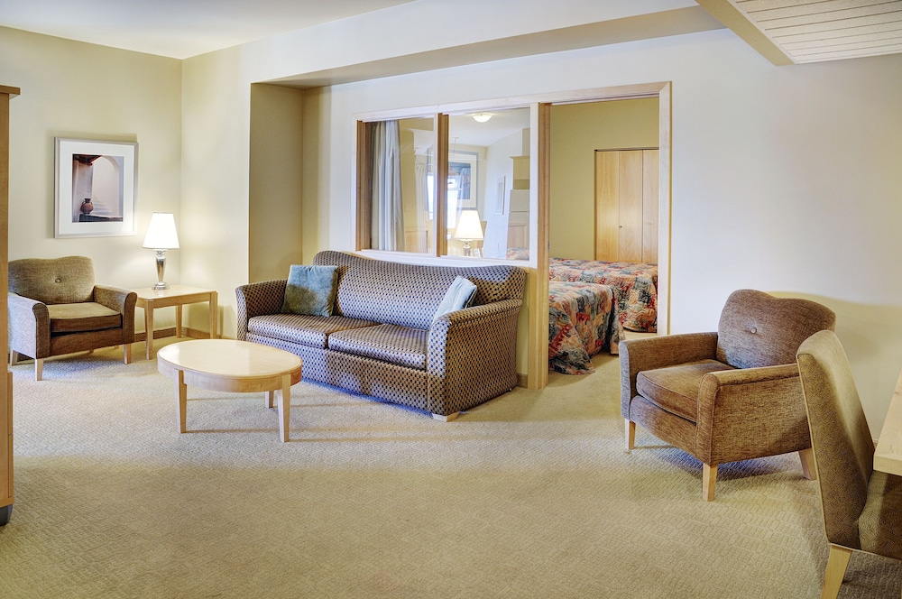 Traditional Double Room, 2 Queen Beds photo 2
