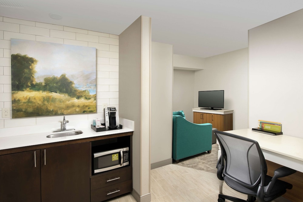 Junior Suite, 1 King Bed, Non Smoking - Photo 3