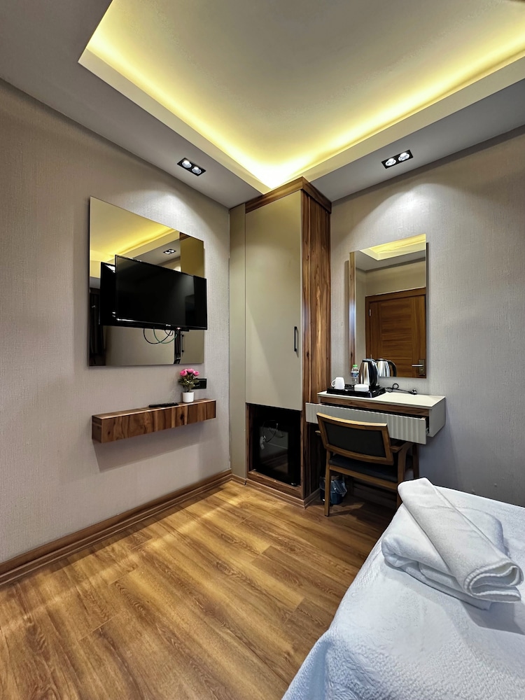 Basic Single Room photo 2