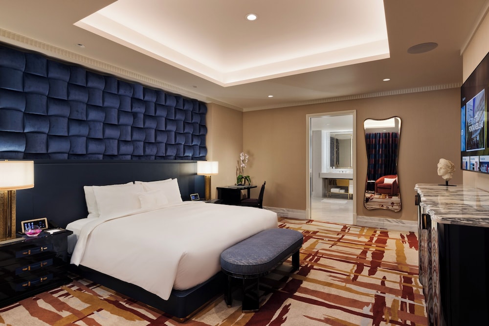 Fleur de Lis Crown Penthouse - Photo 5