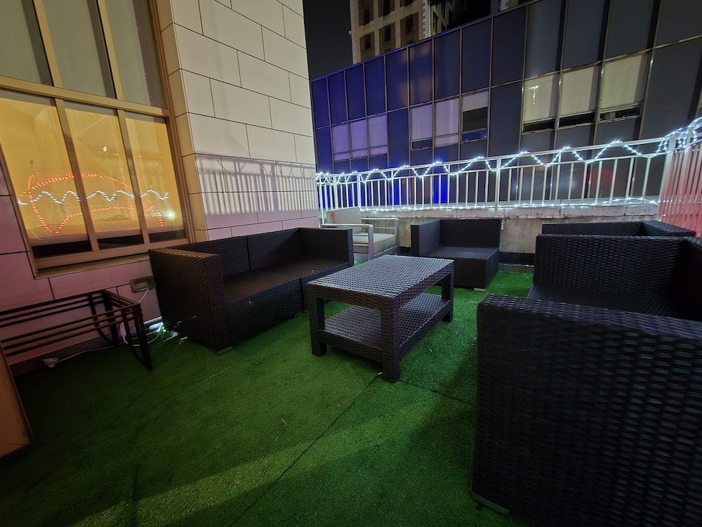 Elite Terrace - Spacious Apt w Terrace, Billede 2