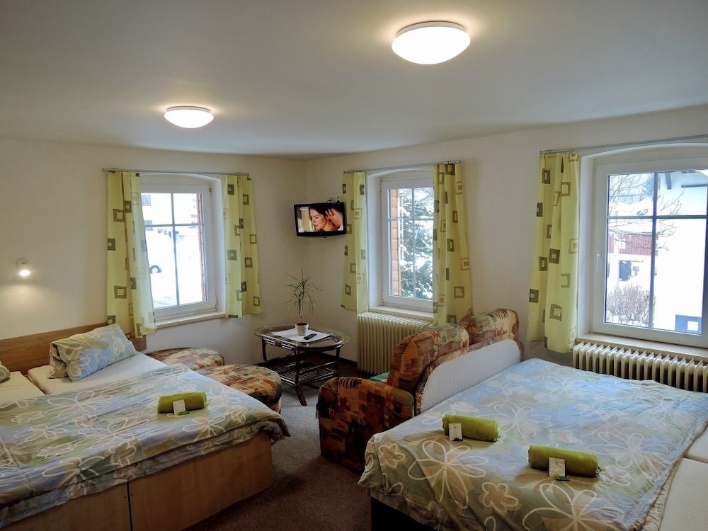 Quadruple Room (Room 5, Private Bathroom) photo 1