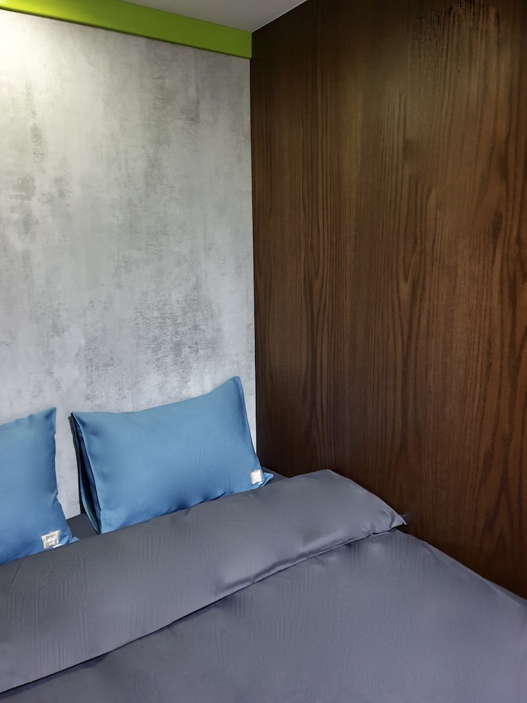Double YAWN lite Cabin - 10 Hour Day Stay from 13:00-23:00 hrs (1pm-11pm) photo 3