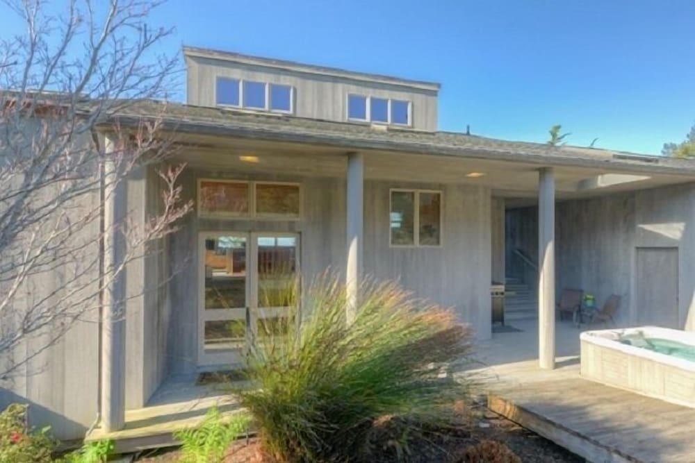 House, 3 Bedrooms photo 2