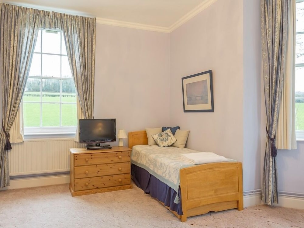 Double Room, Ensuite, Garden View (blue room) photo 3