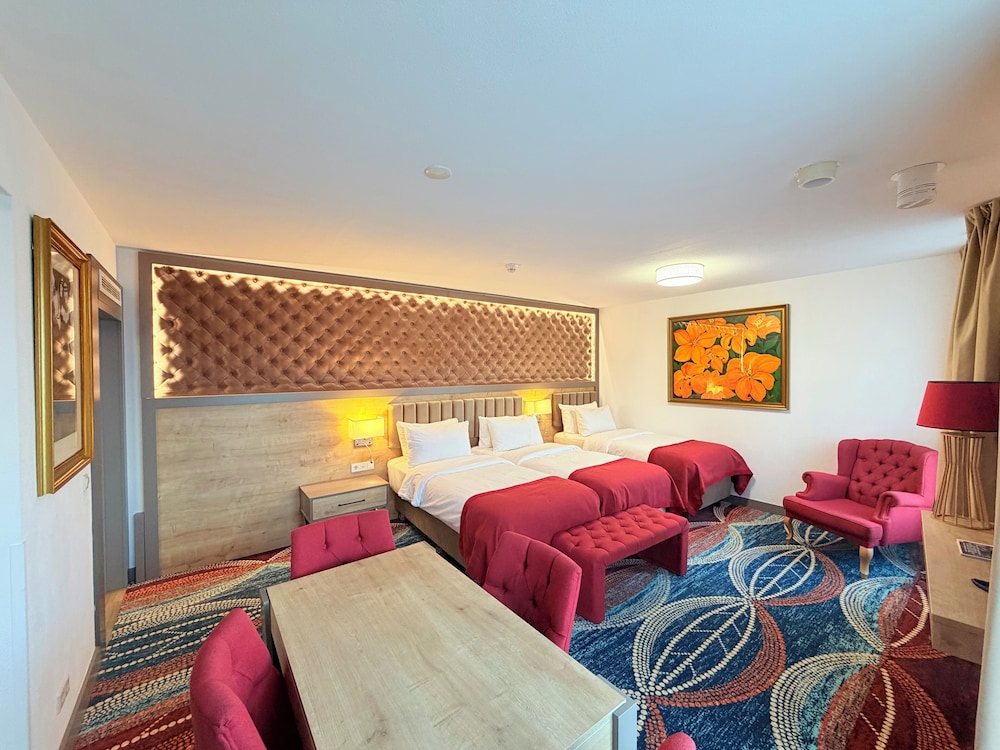 Premium Room, Multiple Beds photo 2
