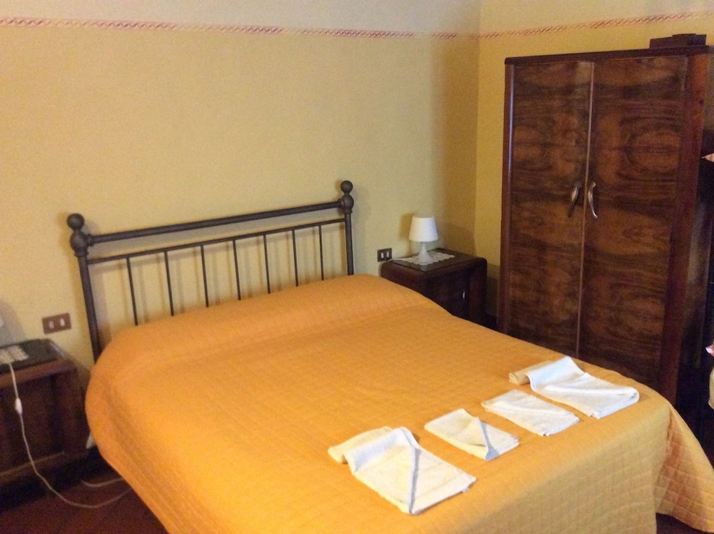 Classic Double Room, 1 Bedroom, Hill View, Mountainside photo 2