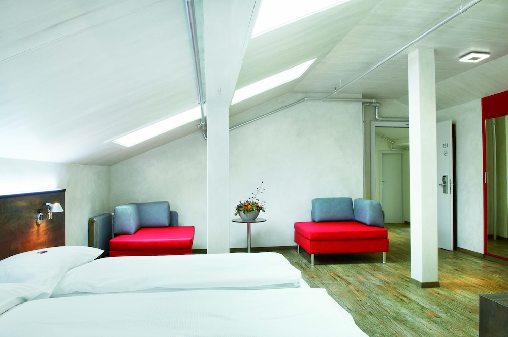 Standard Triple Room photo 2