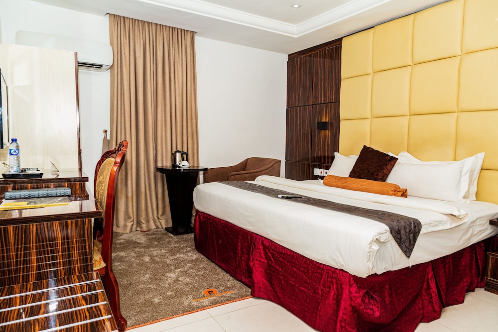 Superior Single Room
