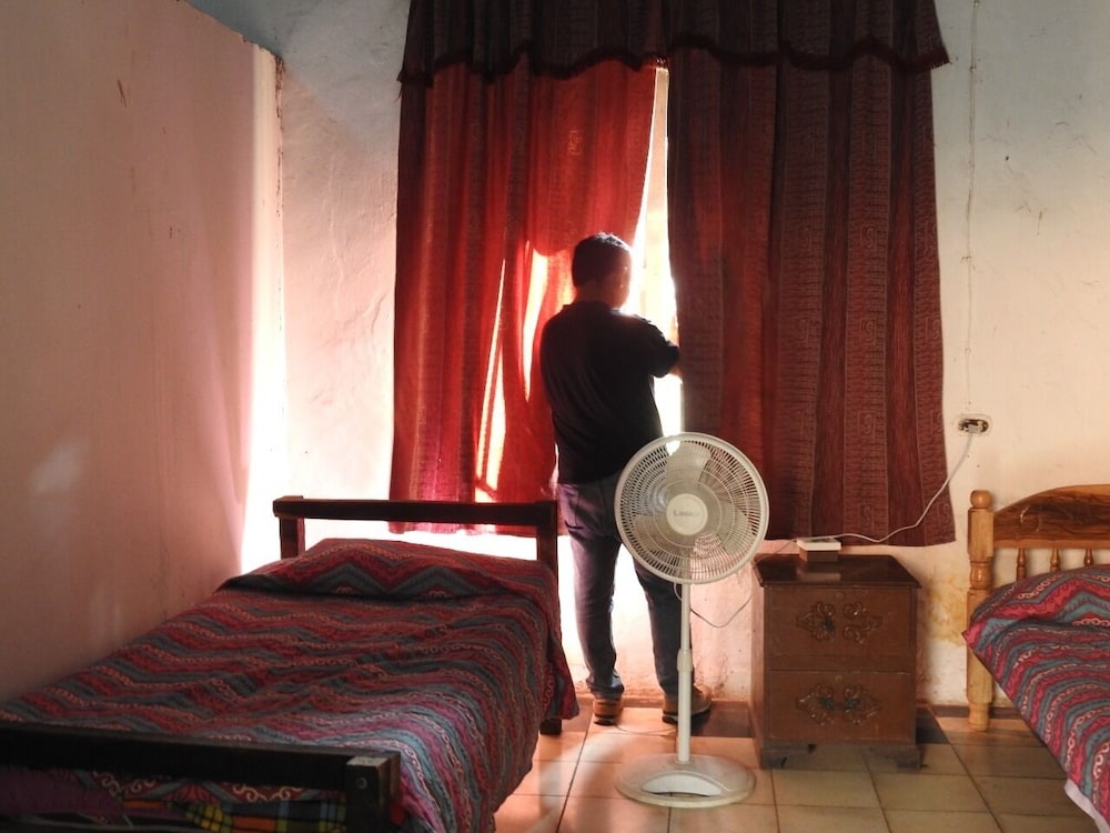 Economy Room, 2 Twin Beds, Smoking, City View photo 3