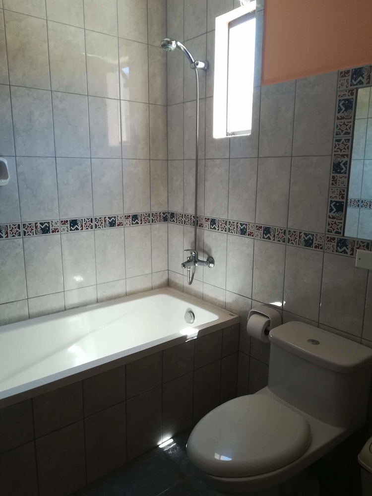 Deluxe Single Room, 1 Twin Bed, Non Smoking, Private Bathroom photo 2