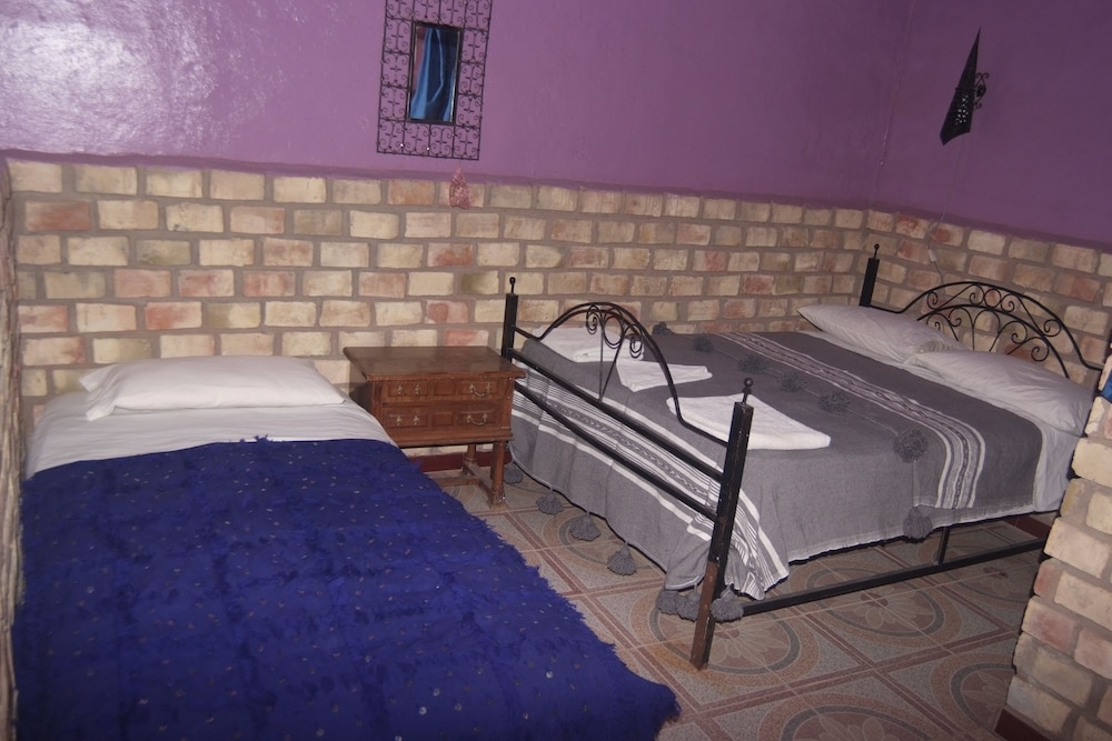 Standard Double or Twin Room, Private Bathroom - Photo 3