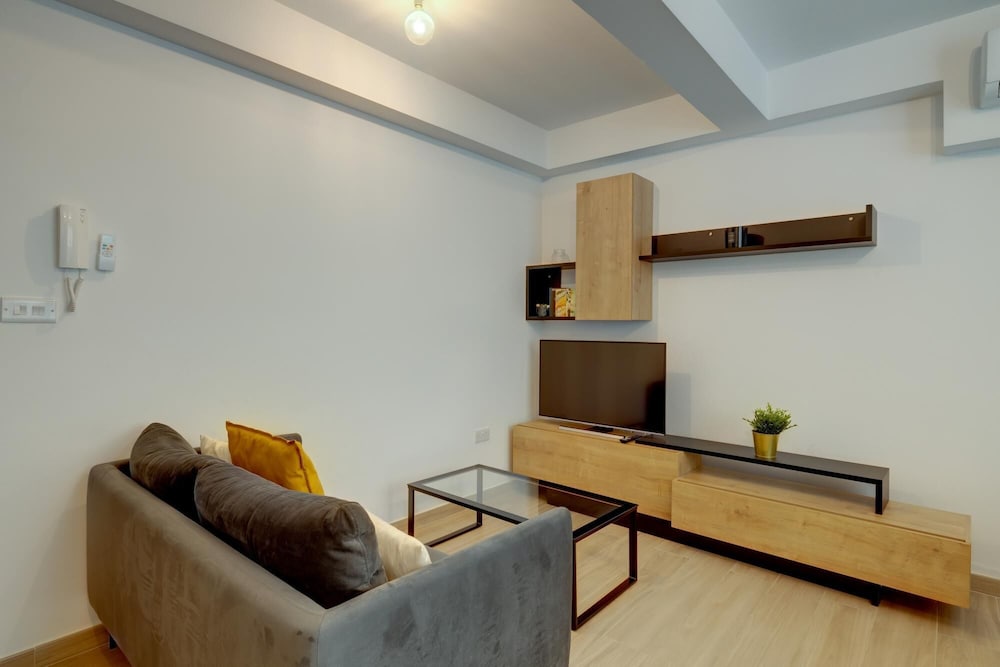 Apartment photo 3