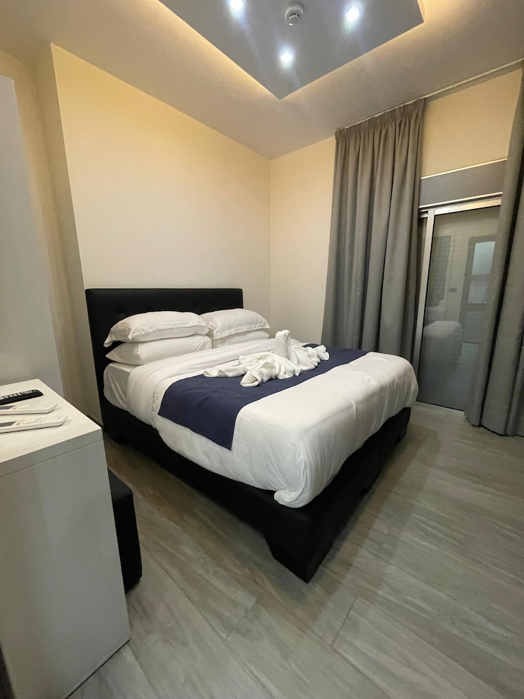 Junior Suite, 1 Double Bed - Photo 1