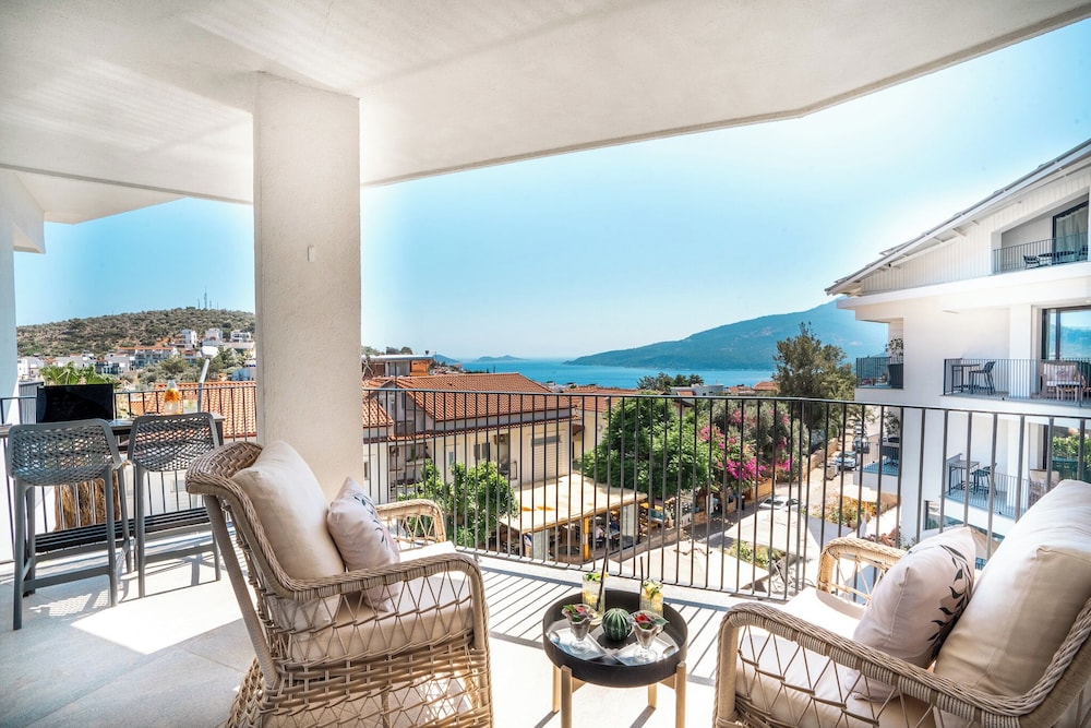 Superior Double Room, Sea View - Photo 11