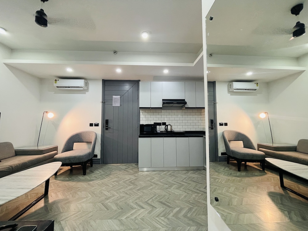 Deluxe Room, 1 Double Bed, Kitchen photo 2