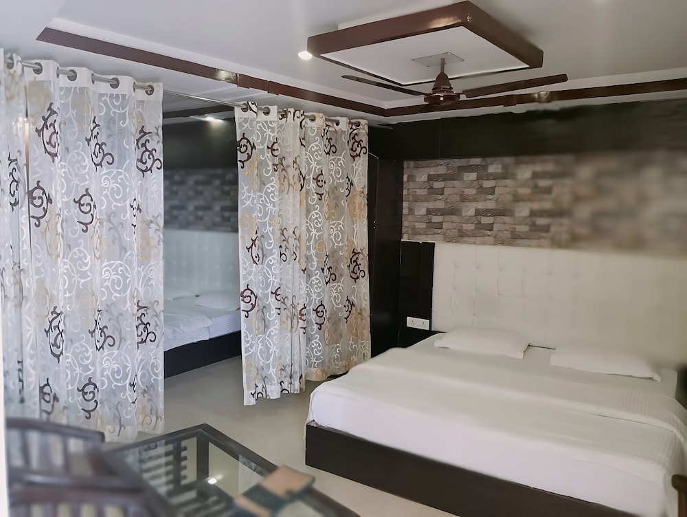 Family Quadruple Room - Photo 11