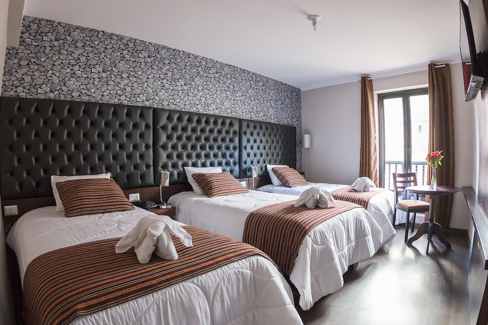 Triple Room, 3 Twin Beds photo 2