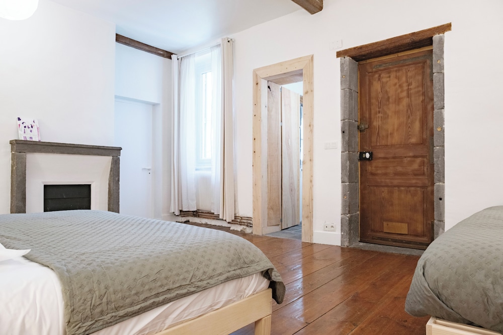 Comfort Room, Garden View