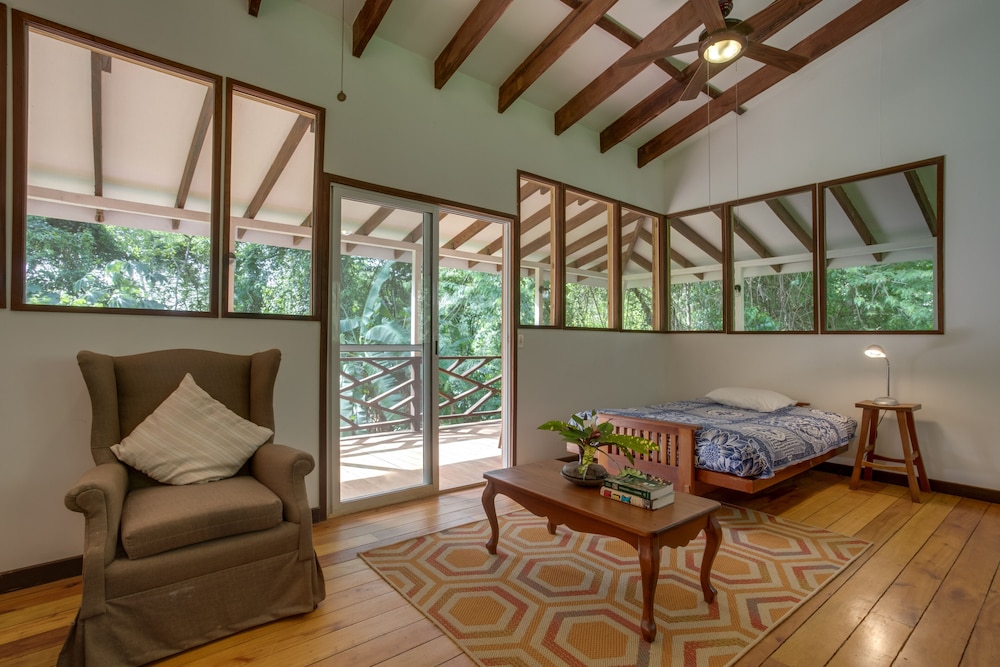 House, 2 Bedrooms, Garden View