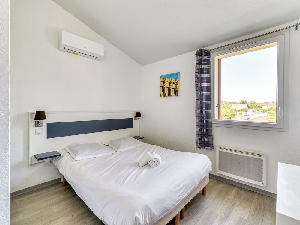 House 1 room + 1 night corner air conditioned 6 people