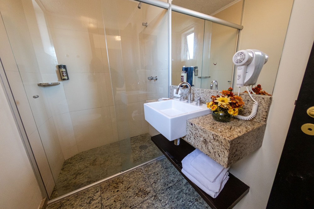 Premium Double Room - Photo 6