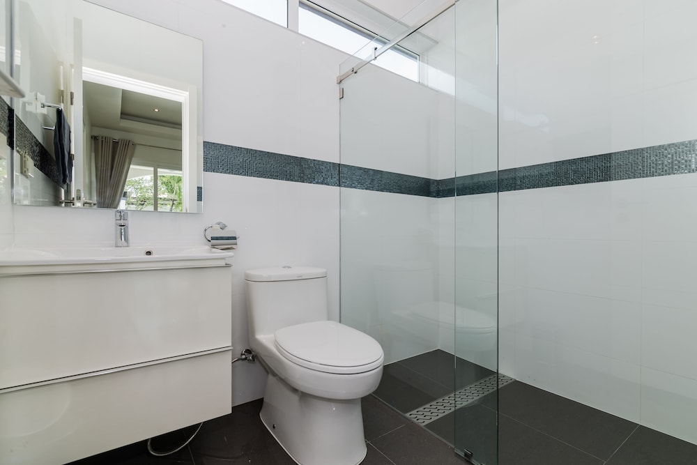 Superior Villa, 3 Bedrooms, Non Smoking, Kitchen - Photo 2