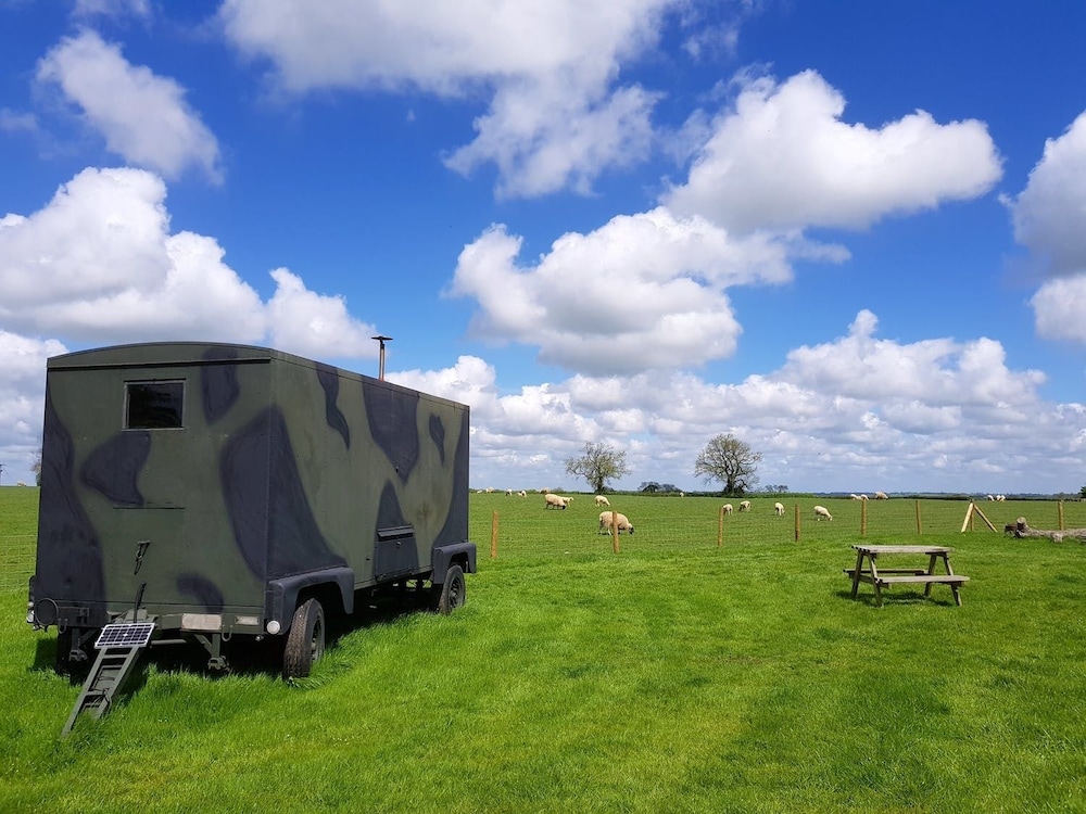Army Field (Trailers) photo 3