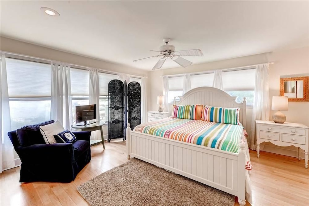 Family House, 3 Bedrooms, Ocean View, Sea Facing photo 1