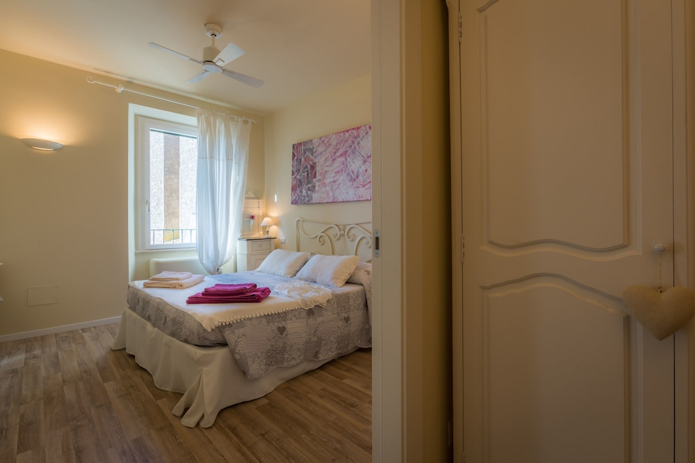 Deluxe Apartment, City View photo 1