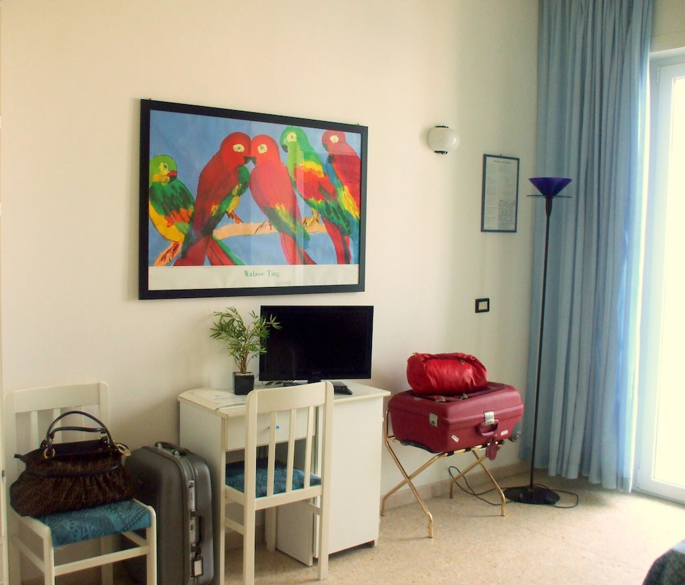 Standard Triple Room photo 3