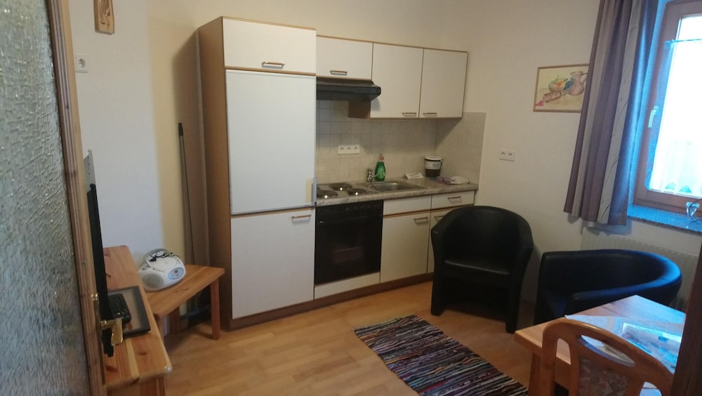 Basic Apartment photo 1