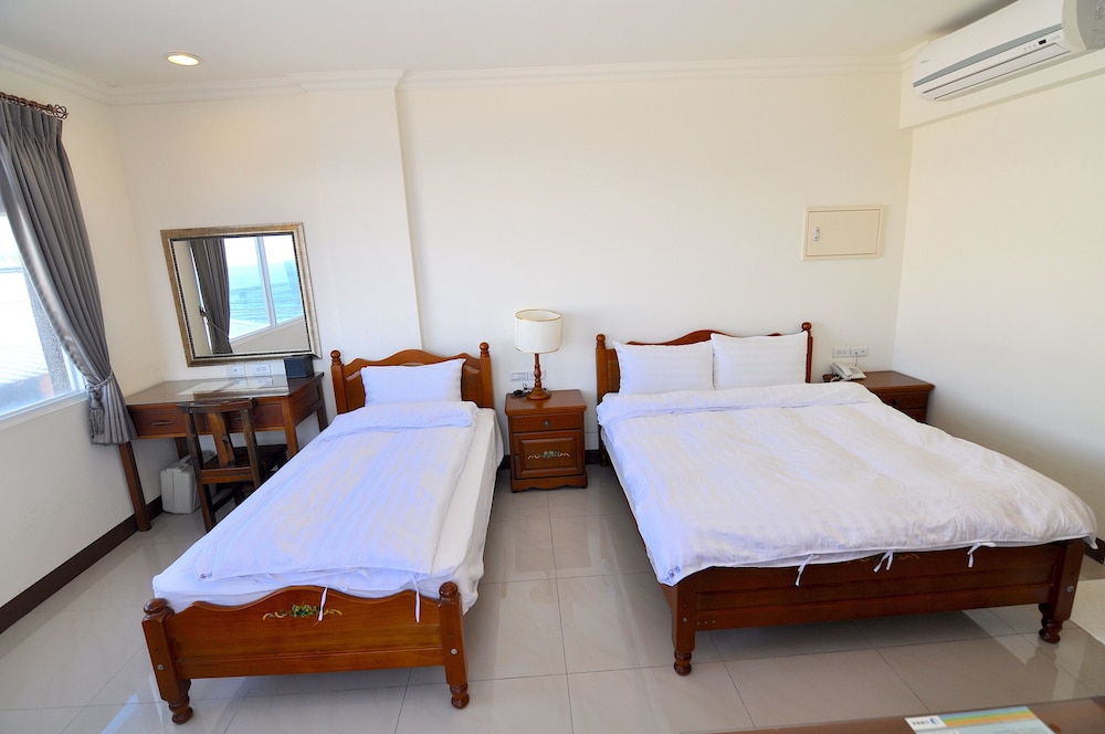 Triple Room with Sea View and Balcony photo 2