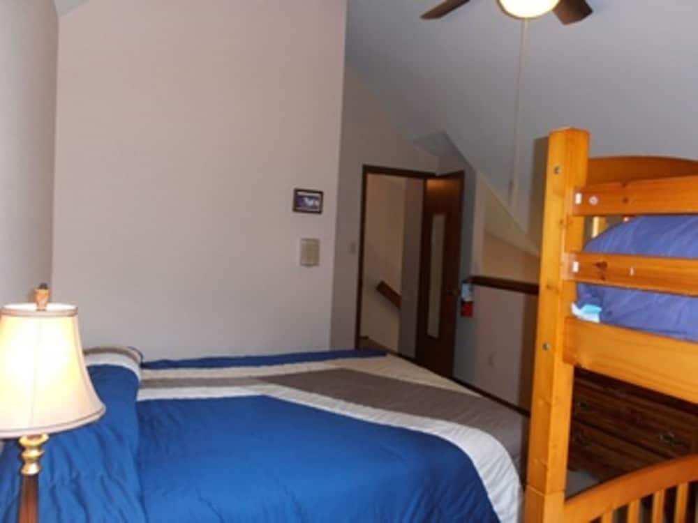 Condo, 1 Bedroom photo 3